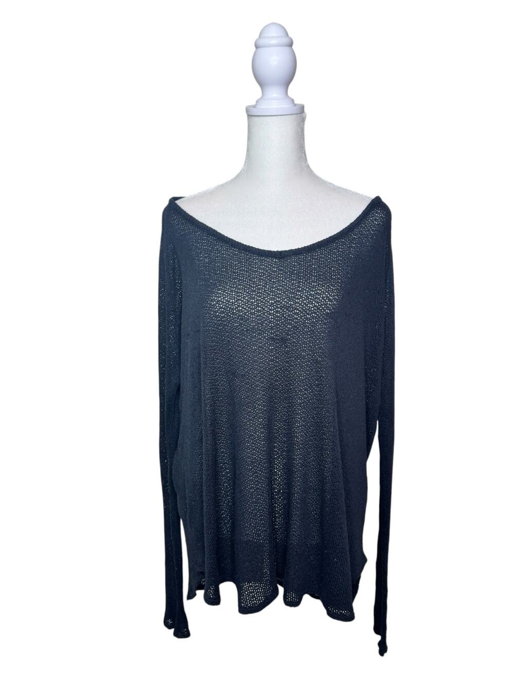VITAMIN A Open Knit Crewneck Sweater/ Swim Cover Up Size Small/Medium